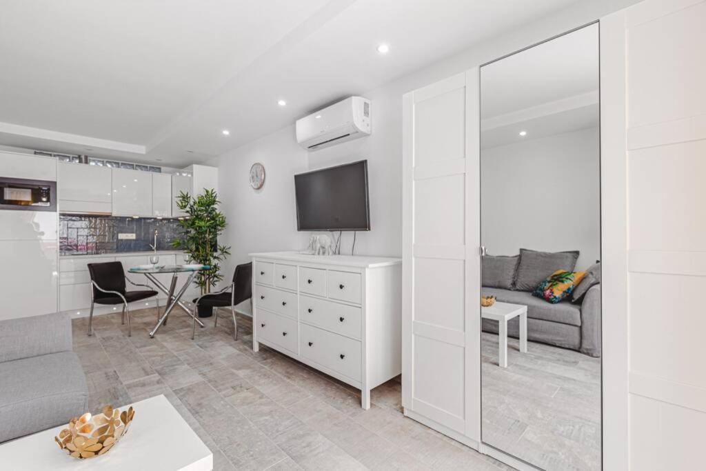 Tenerife Royal Gardens One Bedroom Apartment Playa de las Americas  Exteriér fotografie