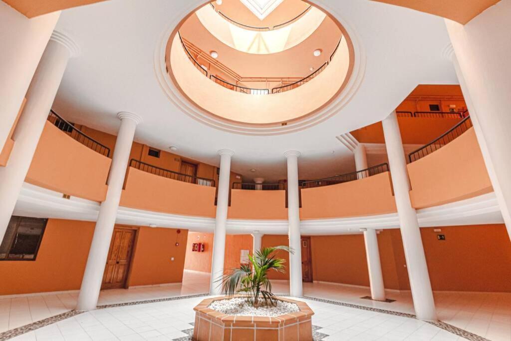 Tenerife Royal Gardens One Bedroom Apartment Playa de las Americas  Exteriér fotografie