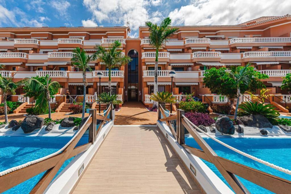 Tenerife Royal Gardens One Bedroom Apartment Playa de las Americas  Exteriér fotografie